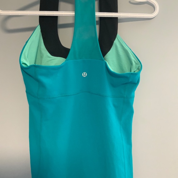 Lululemon scoop neck tank top - Picture 2 of 3